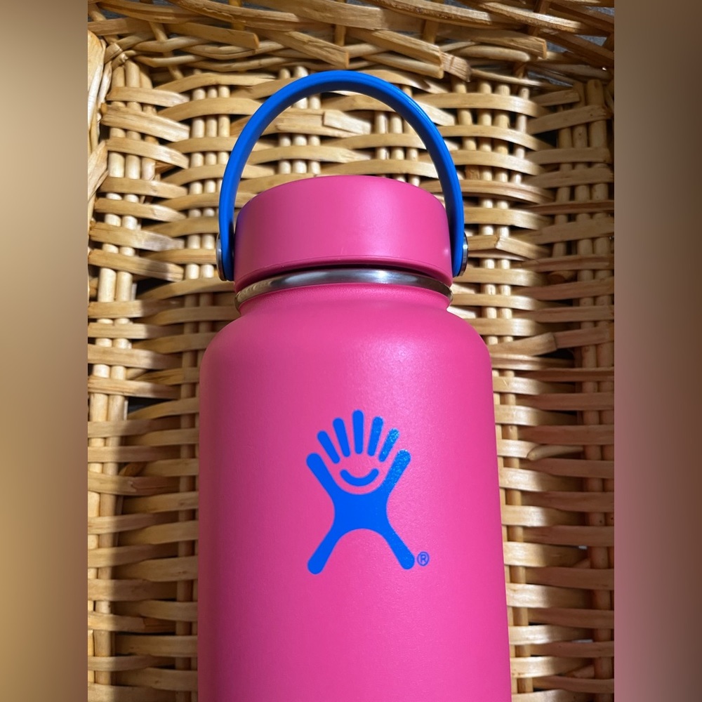 Hydro Flask - Picture 3 of 3